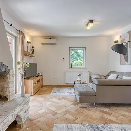 Kontesici 12 Villa Marasi