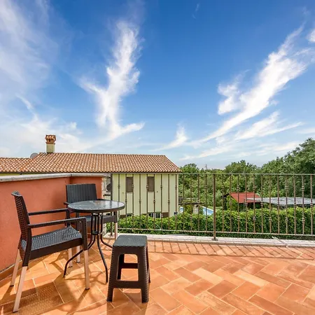 Lumare Aura - Pool, Garden, Bbq *